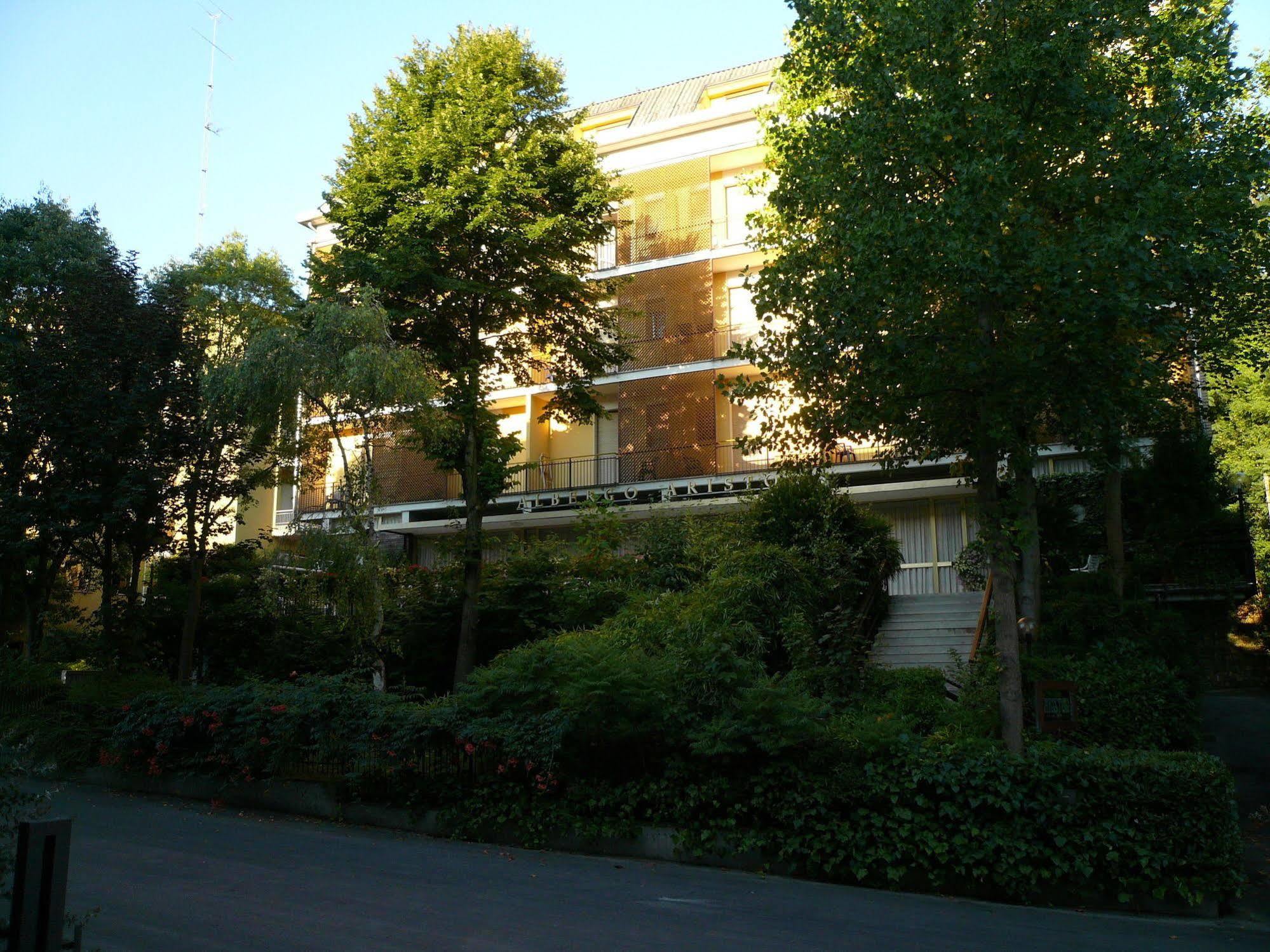 Albergo Ariston Tabiano Terme Bagian luar foto